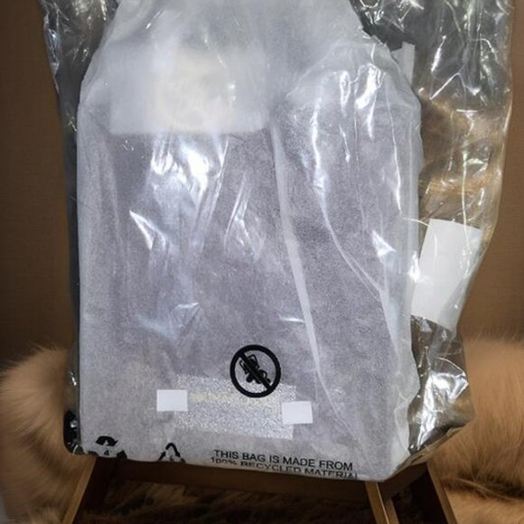 NWT Michael Kors Mini Purse - Maroon - Retail $348 - Picture 2 of 2